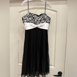 Alex Evenings semi formal / wedding guest dress.